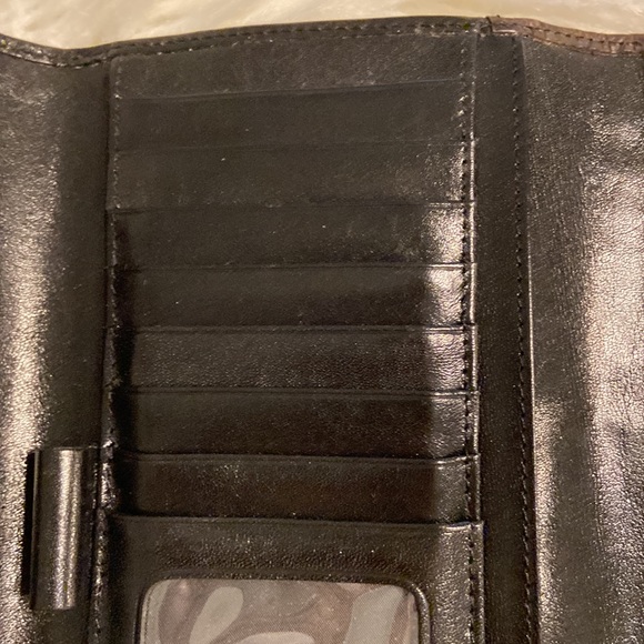 BRAHMIN wallet excellent condition dark brown color 8” wide and 4 1/5 “ high - Picture 7 of 16